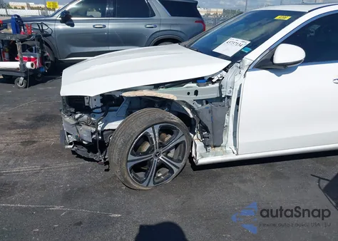 2024 Mercedes-Benz C 300 из США, поврежденный, VIN W1KAF4GB6RR158052